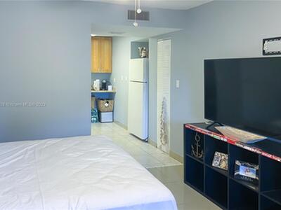 4304 NW 9th Avenue, Deerfield Beach, FL 33064