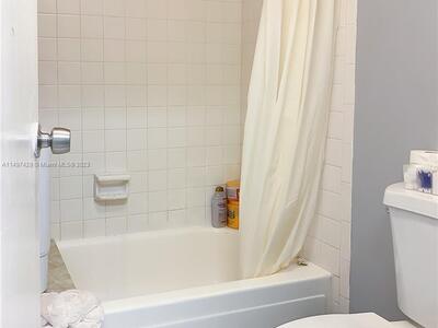 4304 NW 9th Avenue, Deerfield Beach, FL 33064