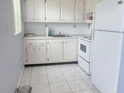 230 Bedford I, West Palm Beach, FL 33417