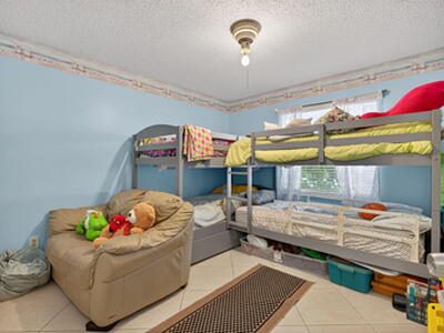 6877 3rd Street, Jupiter, FL 33458