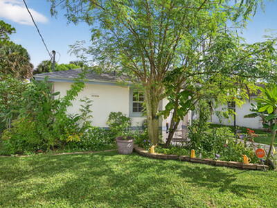6877 3rd Street, Jupiter, FL 33458