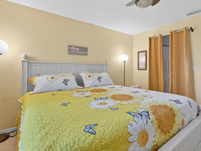 6877 3rd Street, Jupiter, FL 33458