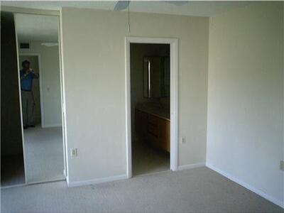 6823 68th Way, West Palm Beach, FL 33409