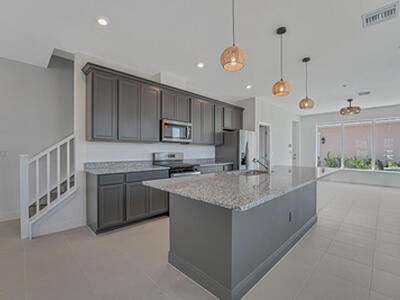 930 SW Prairie Avenue, Palm City, FL 34990