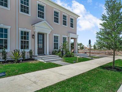 930 SW Prairie Avenue, Palm City, FL 34990