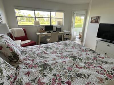 3661 Via Poinciana, Lake Worth, FL 33467