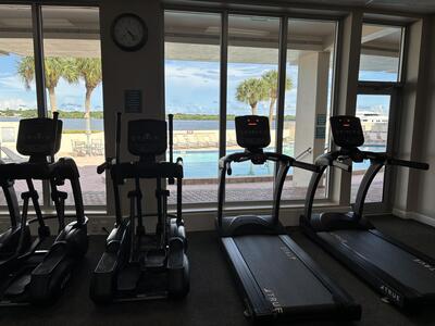 North Palm Beach, FL 33408