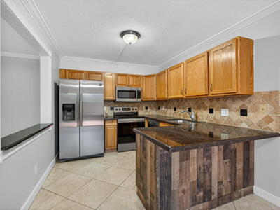 1590 Forest Lakes Circle, West Palm Beach, FL 33406