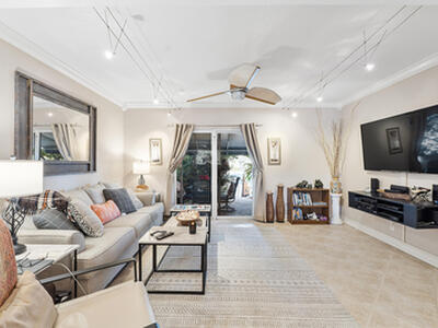 2725 NE 15th Street, Pompano Beach, FL 33062