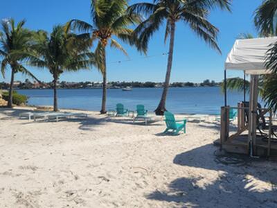 13 N Loafing Street, Hypoluxo, FL 33462