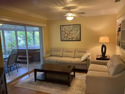 535 Flamevine Lane, Vero Beach, FL 32963