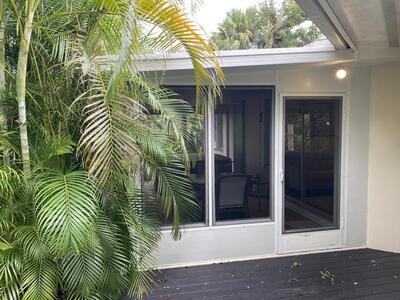 535 Flamevine Lane, Vero Beach, FL 32963