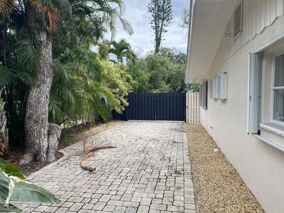 535 Flamevine Lane, Vero Beach, FL 32963