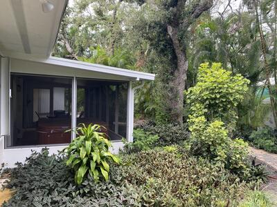 535 Flamevine Lane, Vero Beach, FL 32963