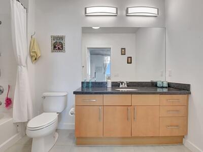 300 S Australian Avenue, West Palm Beach, FL 33401