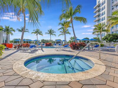 300 S Australian Avenue, West Palm Beach, FL 33401