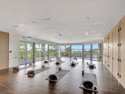 3100 N Ocean Drive, Singer Island, FL 33404