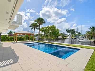 1750 SW Coxswain Place