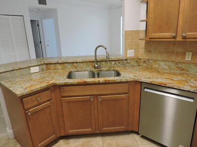 7305 Myrtlewood Circle W, Palm Beach Gardens, FL 33418