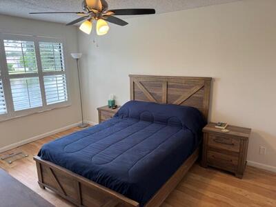 6928 Briarlake Circle, Palm Beach Gardens, FL 33418