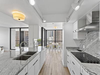 4000 N Ocean Drive, Singer Island, FL 33404