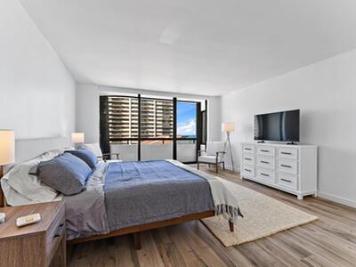 4000 N Ocean Drive, Singer Island, FL 33404