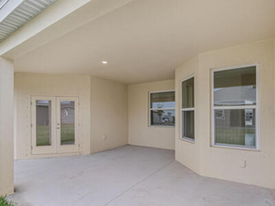 83 52nd Square, Vero Beach, FL 32968