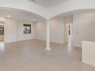 83 52nd Square, Vero Beach, FL 32968