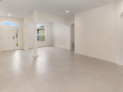 83 52nd Square, Vero Beach, FL 32968