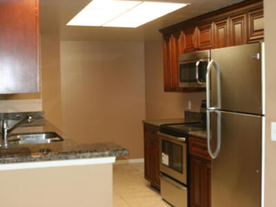 4167 N Haverhill 1116 Road N, West Palm Beach, FL 33417