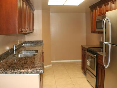 4167 N Haverhill 1116 Road N, West Palm Beach, FL 33417