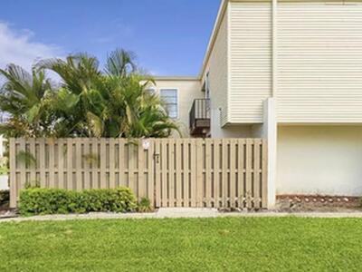 1520 Shaker Circle Circle, Wellington, FL 33414