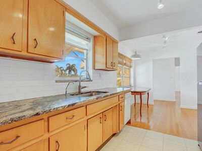 1952 Circle Drive, North Palm Beach, FL 33408