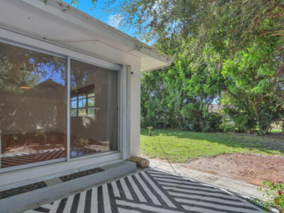 1952 Circle Drive, North Palm Beach, FL 33408