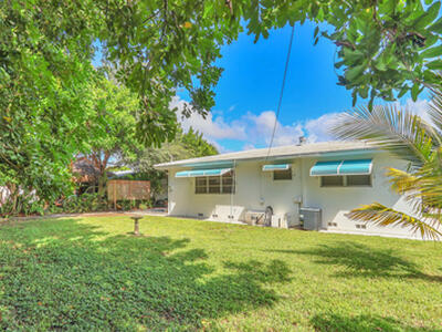 1952 Circle Drive, North Palm Beach, FL 33408