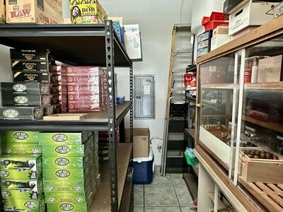 914 SW Gatlin Boulevard, Port Saint Lucie, FL 34953