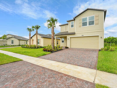 662 Carlyle Way, Fort Pierce, FL 34947