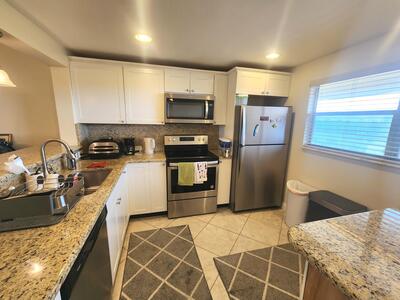 3755 Via Poinciana, Lake Worth, FL 33467