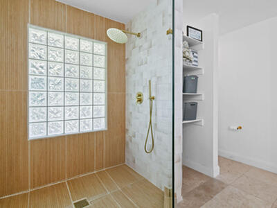 8110 W Lake Drive, Lake Clarke Shores, FL 33406