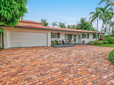 8110 W Lake Drive, Lake Clarke Shores, FL 33406