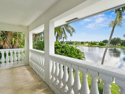 8110 W Lake Drive, Lake Clarke Shores, FL 33406