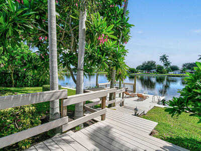 8110 W Lake Drive, Lake Clarke Shores, FL 33406