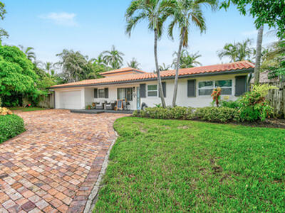 8110 W Lake Drive, Lake Clarke Shores, FL 33406