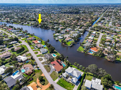 8110 W Lake Drive, Lake Clarke Shores, FL 33406
