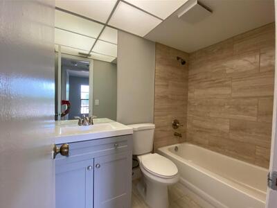 4700 Lucerne Lakes Boulevard, Lake Worth, FL 33467