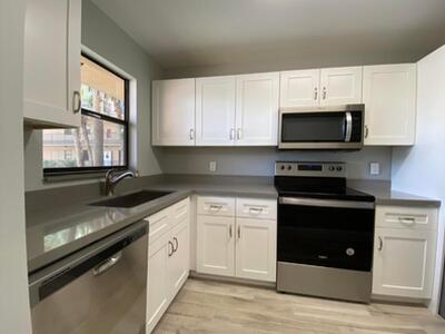 4700 Lucerne Lakes Boulevard, Lake Worth, FL 33467