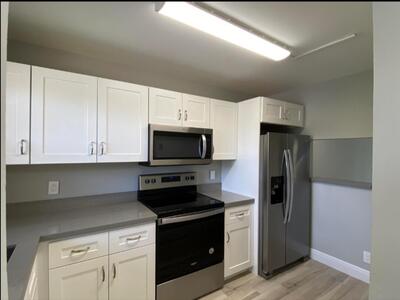 4700 Lucerne Lakes Boulevard, Lake Worth, FL 33467