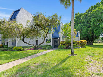 4469 Luxemburg Court, Lake Worth, FL 33467