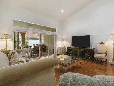 18951 Painted Leaf Court, Jupiter, FL 33458