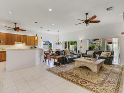 18951 Painted Leaf Court, Jupiter, FL 33458